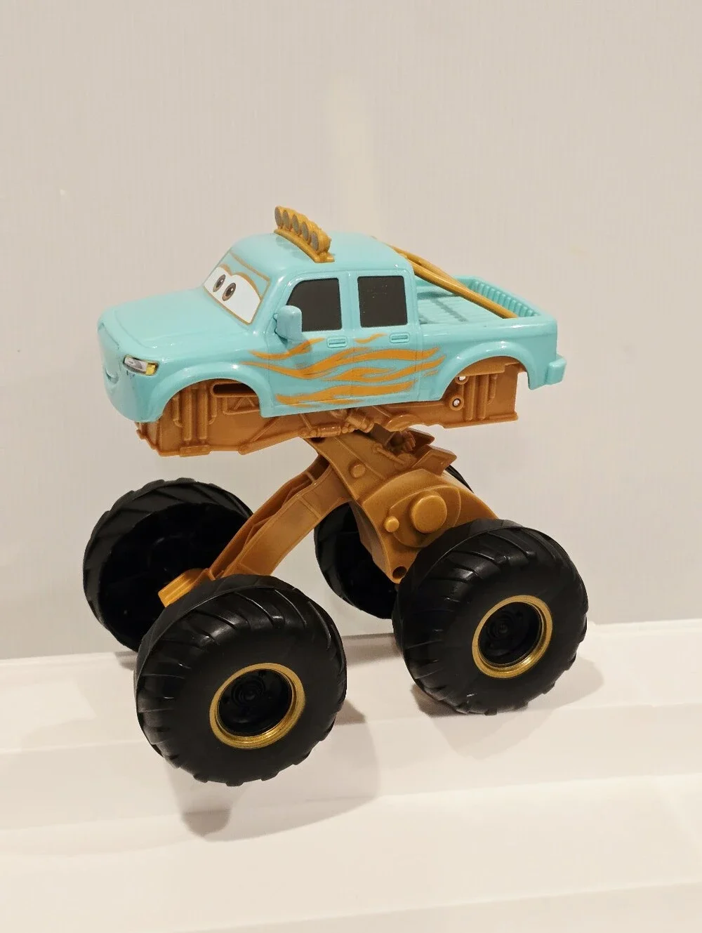 Disney Pixar Cars On the Road Circus Ivy Stunt Vehicle Jumping Monster Truck